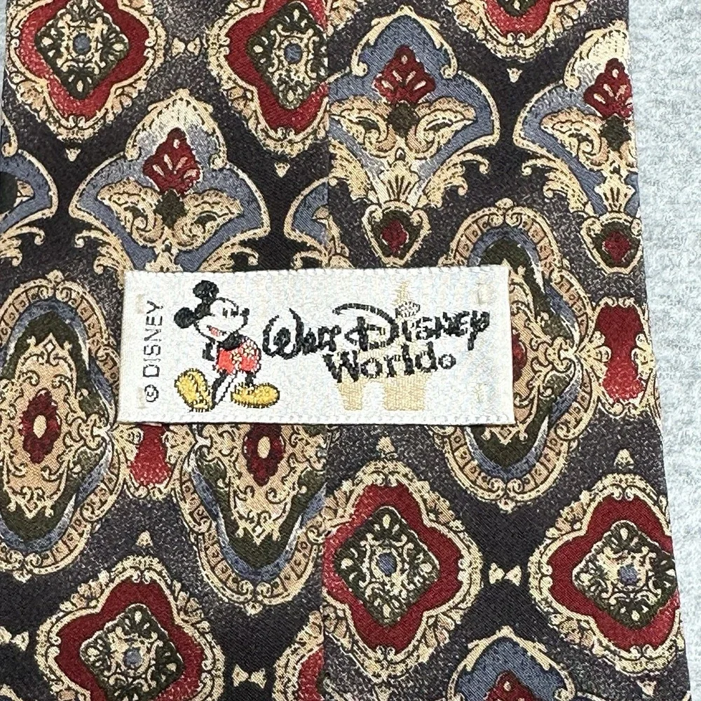 Walt Disney World Mickey Mouse Men's Tie 100% Silk Black Ivory Red Pattern